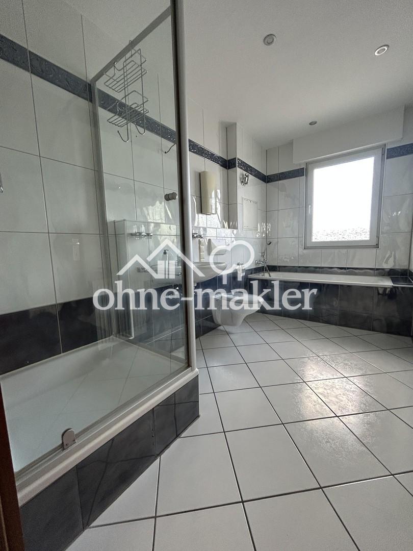 74qm Dachgeschosswohnung mit Phenthouse-Feeling mit 25qm Dachterrasse und Garage optional - Photo 4