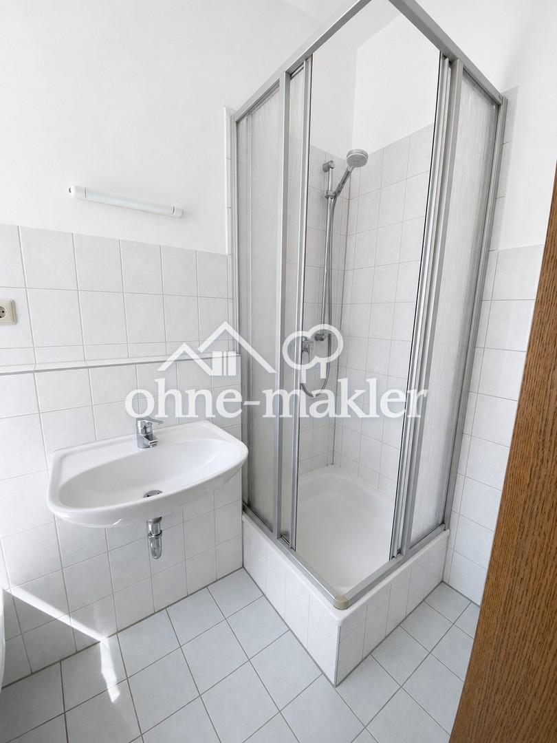 Frisch renovierte 2-Zimmer-Erdgeschosswohnung in Langenbernsdorf – frei ab September - Photo 2