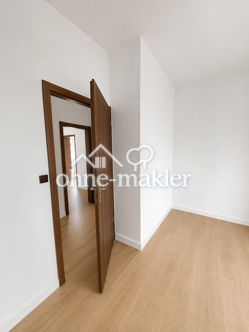 Frisch renovierte 2-Zimmer-Erdgeschosswohnung in Langenbernsdorf – frei ab September - Photo 3