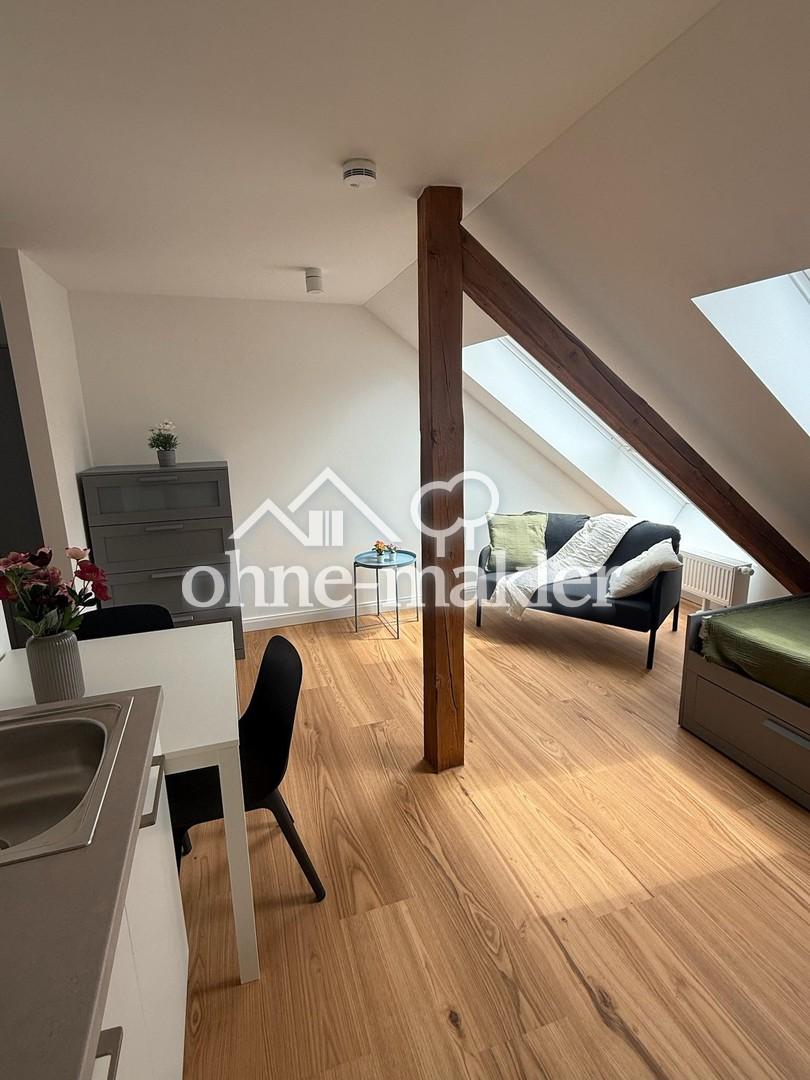 Erstbezug - Möbliertes 1-Zimmer Appartement in Erlangen nähe Bohlenplatz - nach Kernsanierung - Photo 2