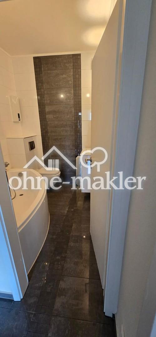 wunderschöne 3 Raum Wohnung mit Balkon und Gartennutzung frisch renoviert Hobeisenstr - Foto 2