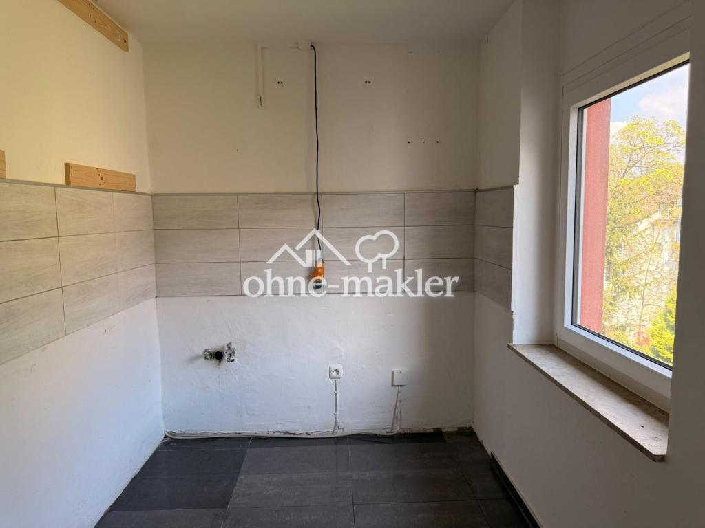wunderschöne 3 Raum Wohnung mit Balkon und Gartennutzung frisch renoviert Hobeisenstr - Foto 1