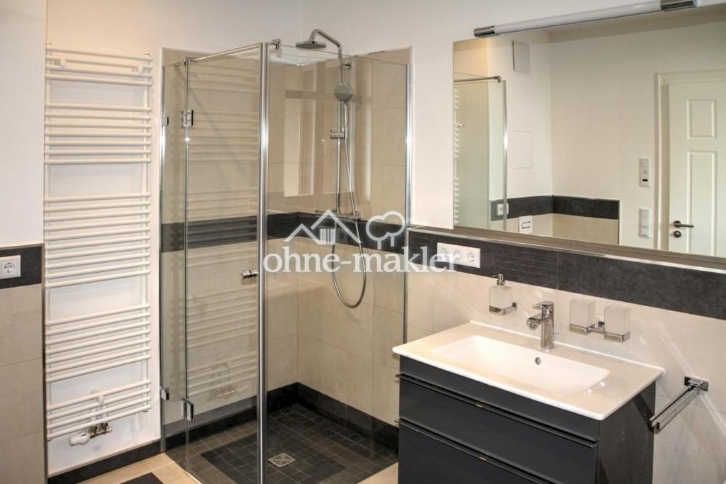 Luxus 3-Zimmer-Wohnung mit Einbauküche, Kamin und großem Balkon - Foto 4