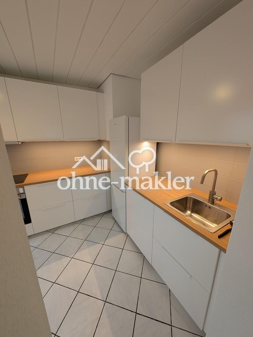 Renovierter Wohntraum mit Seeblick: 87 m² 3-Zimmer-Wohnung inkl. Einbauküche & Balkon - Photo 4