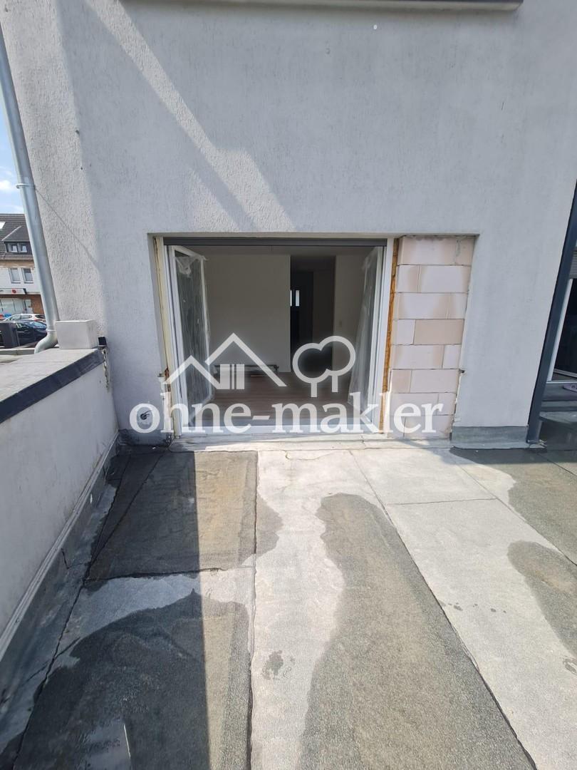 ERSTBEZUG NACH SANIERUNG – MODERNE 2-ZIMMER-WOHNUNG MIT GROSSER TERRASSE UND EINBAUKÜCHE - Foto 5