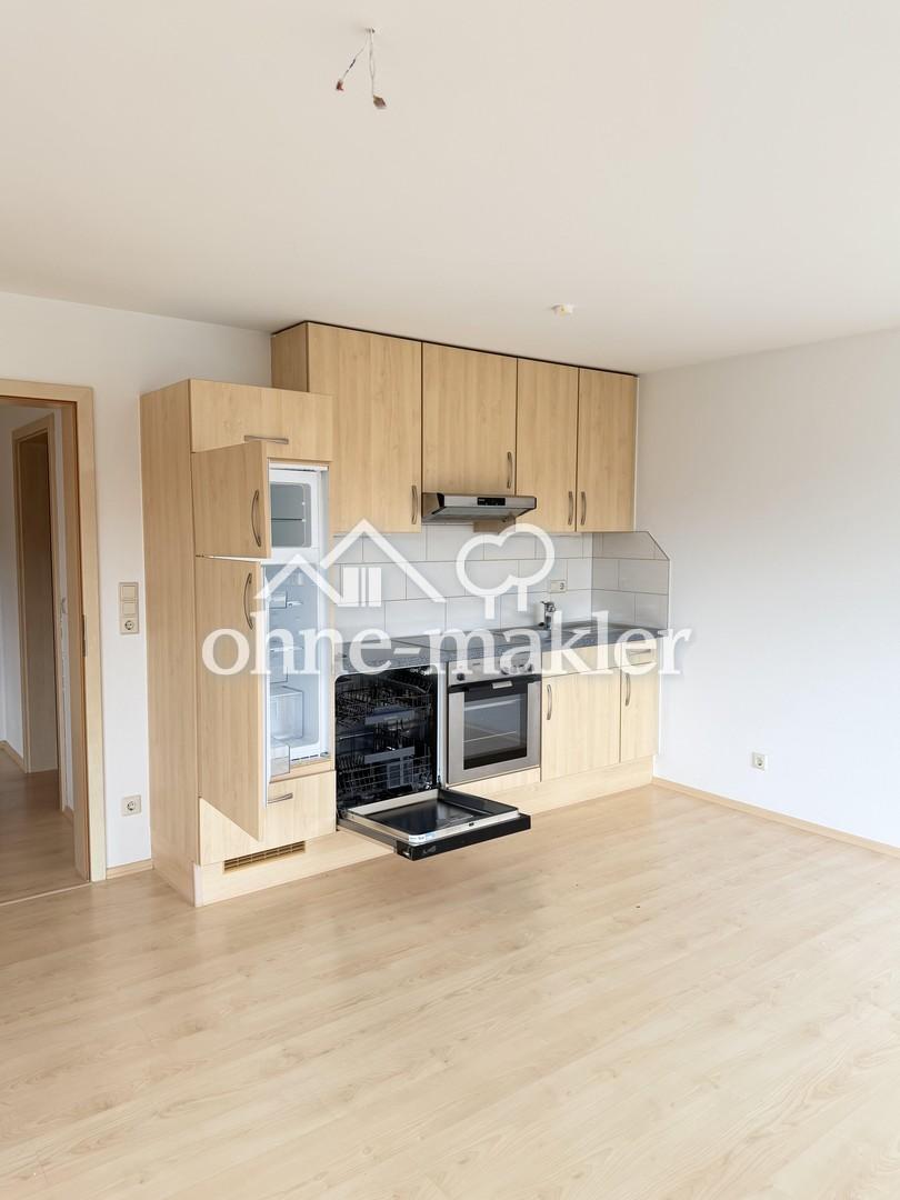 Helle Wohnung in ruhiger Lage mit Balkon - Foto 2