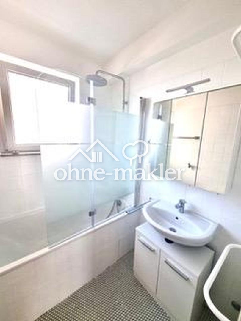 *Helles WG-Zimmer* mit EBK und allg. Balkon - Photo 4