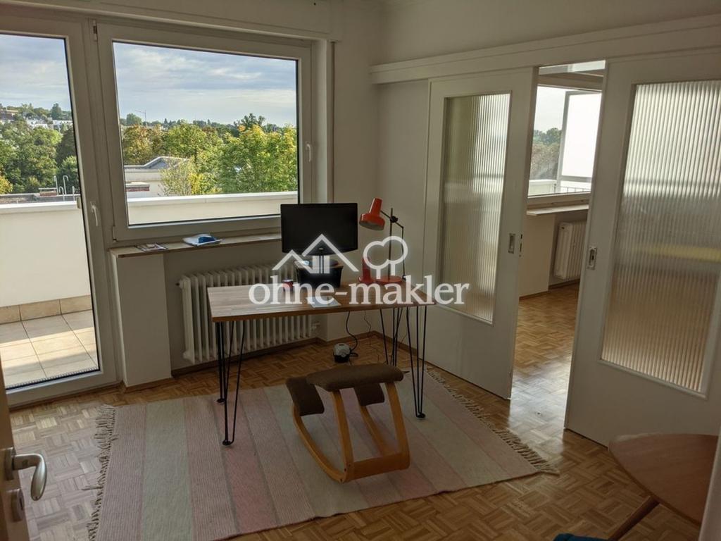 Gut geschnittene, helle 4-Zi. Wohnung im Penthouse-Stil in bester Lage - Photo 1