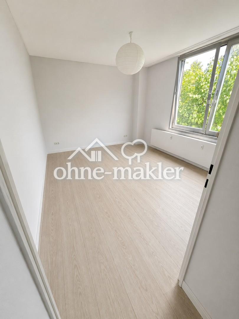 Sanierte 2-Zimmer-Wohnung mit Terrasse, neuer Küche und TG-Stellplatz - Photo 3