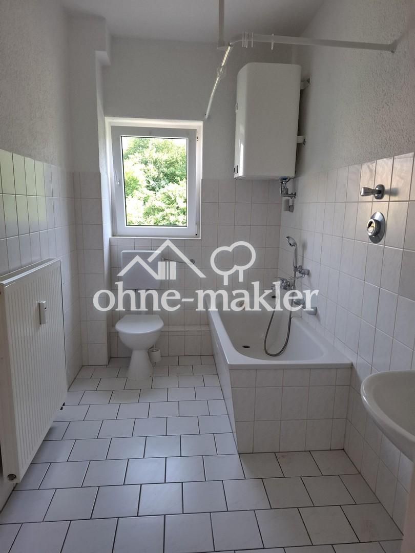 3-Raum-Wohnung, große Küche, 1.OG rechts, Bad mit Fenster, Wanne und Dusche, Gartennutzung mgl. - Photo 2