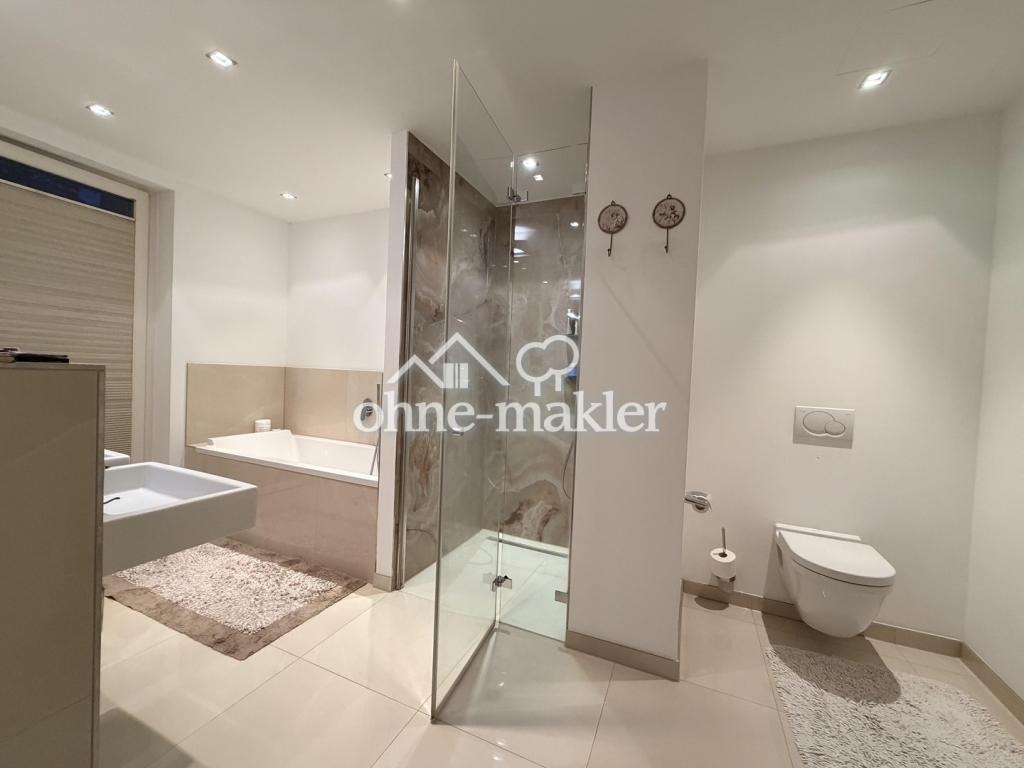 Elegant Luxury Living in a Prime Location - Foto 3