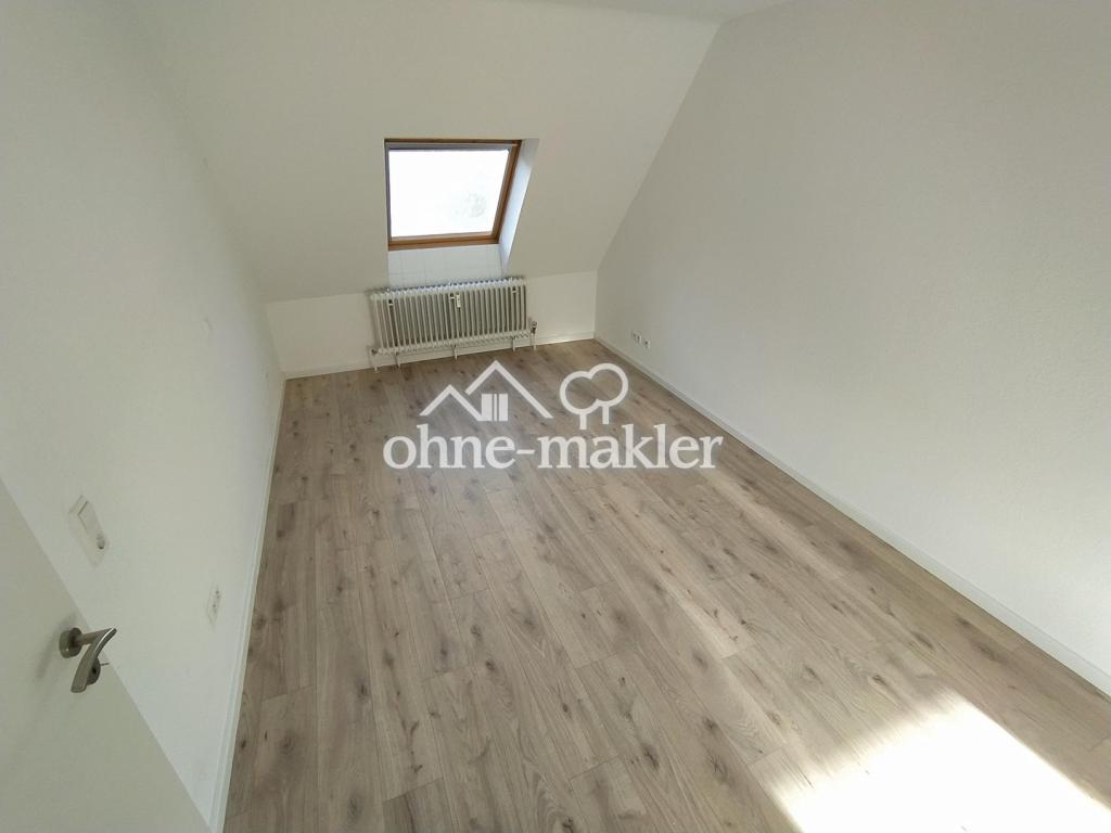 Gemütliche, helle, große Dachgeschosswohnung in VS-Schwenningen - Foto 1
