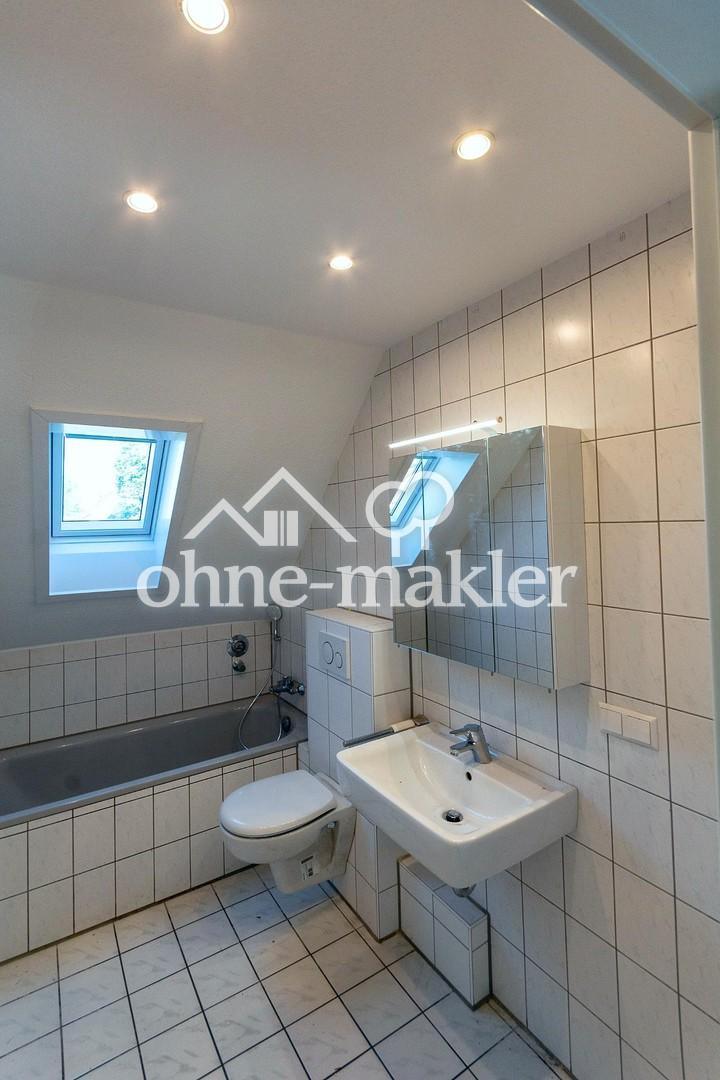 Helle 4-Zimmer Wohnung mit Einbauküche in zentraler Lage - Foto 4