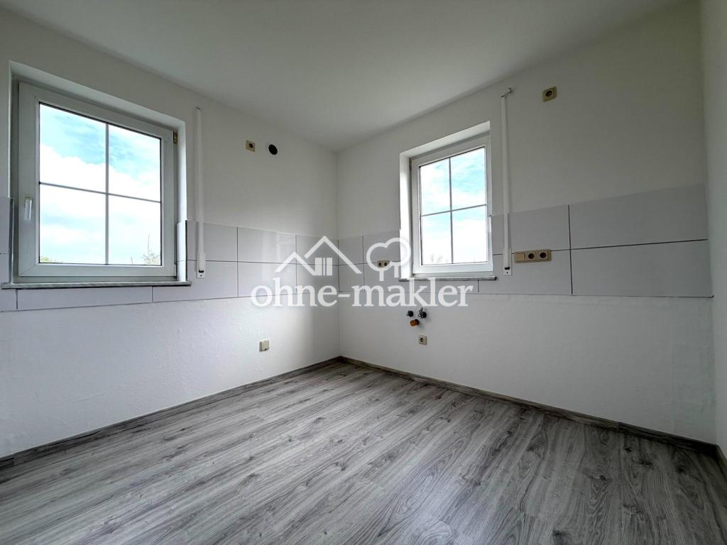 Neu renoviert. Im Erdgeschoss mit Terrasse. INKL. KÜCHE * in Wabern-Zennern - Photo 2