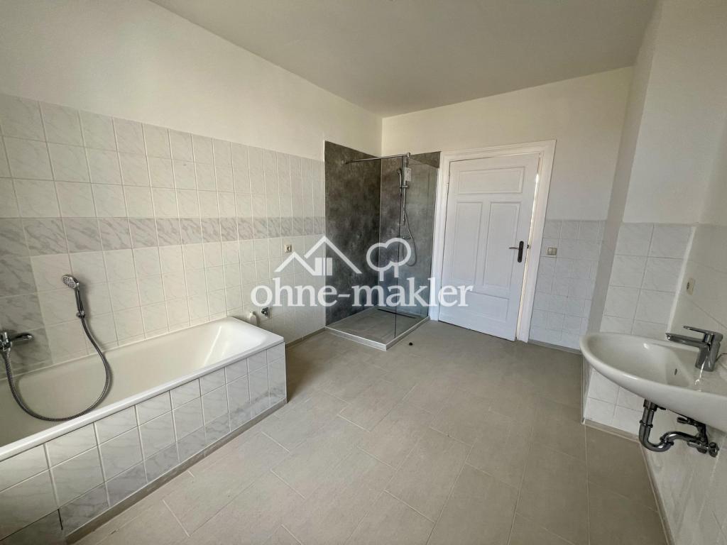 3-Zimmer-Whg, frisch modernisiert, Dusch-Wannenbad, Gäste WC, große Küche - Photo 5