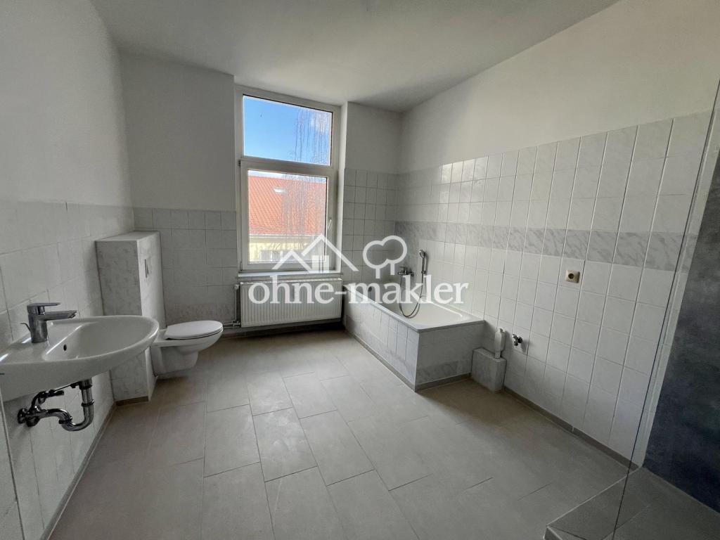 3-Zimmer-Whg, frisch modernisiert, Dusch-Wannenbad, Gäste WC, große Küche - Photo 4