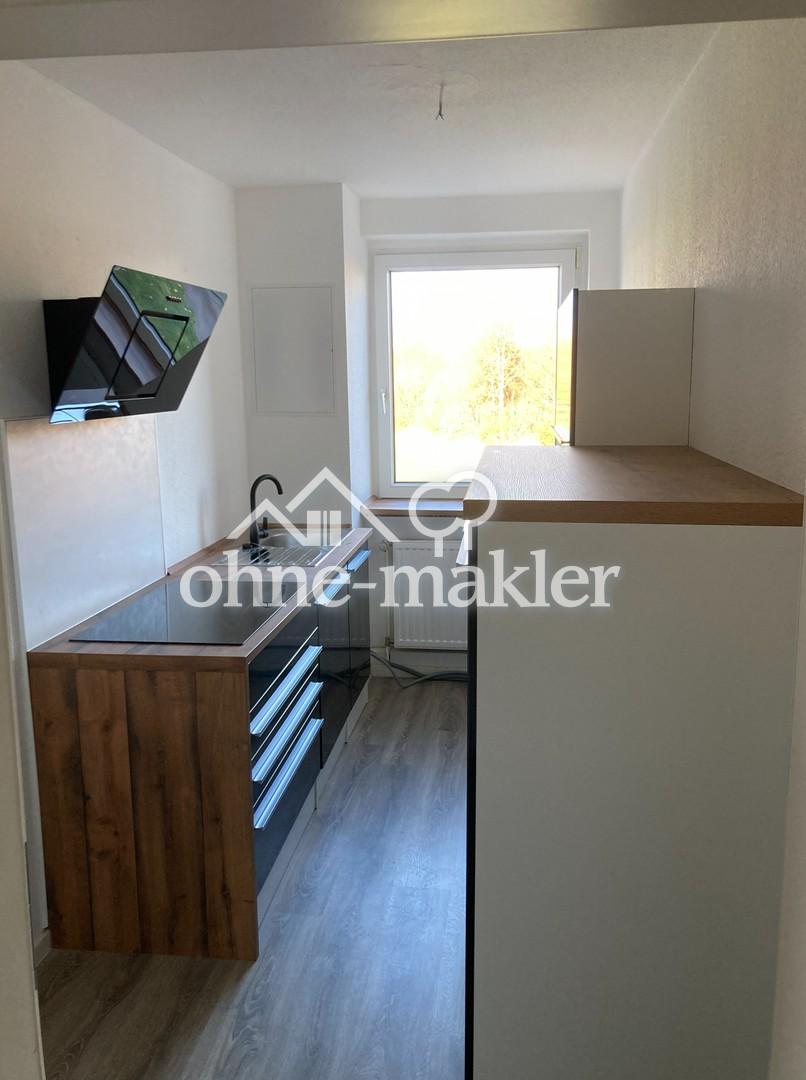 Helle, renovierte 3 Zimmerwohnung inkl. Küche + eigenem Gartenabteil + Stellplatz - Photo 2