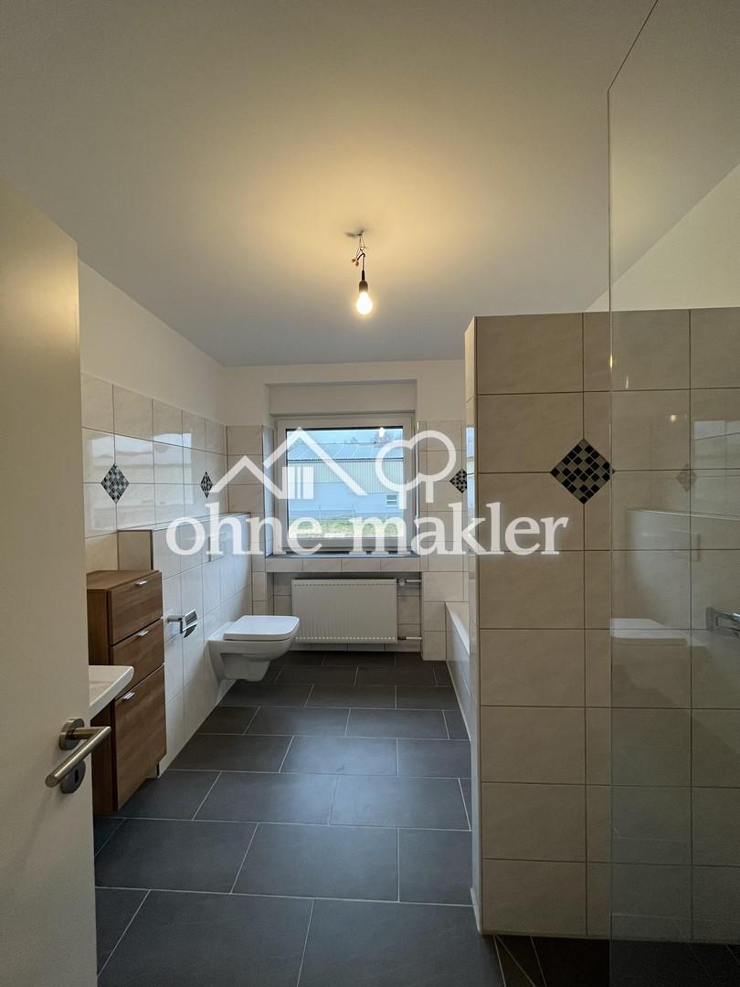 Großzügige 5-Zimmer-Erdgeschosswohnung mit Traumterrasse in einem kernsanierten Dreifamilienhaus - Photo 4