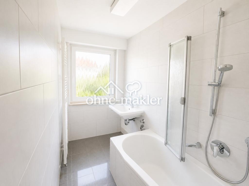 Salach/ab sofort: 3-ZKB-Whg. im 1. OG in 3FH, ruhig, zentral, gepflegt, Garten, Garage - Photo 4