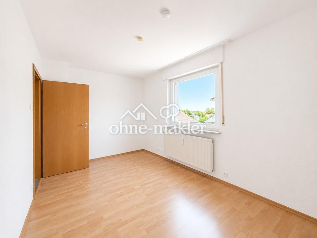 Salach/ab sofort: 3-ZKB-Whg. im 1. OG in 3FH, ruhig, zentral, gepflegt, Garten, Garage - Photo 2