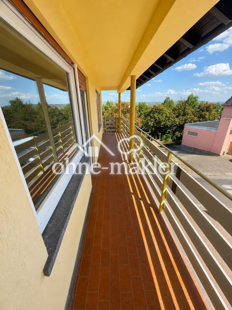 Renovierte 3-Zimmer-Wohnung mit Balkon & schönem Ausblick in Laubenheim - Photo 4