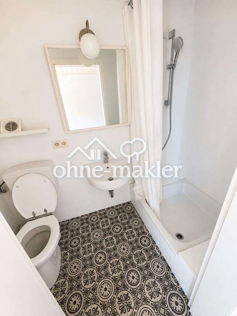 Renovierte 3-Zimmer-Wohnung mit Balkon & schönem Ausblick in Laubenheim - Photo 2