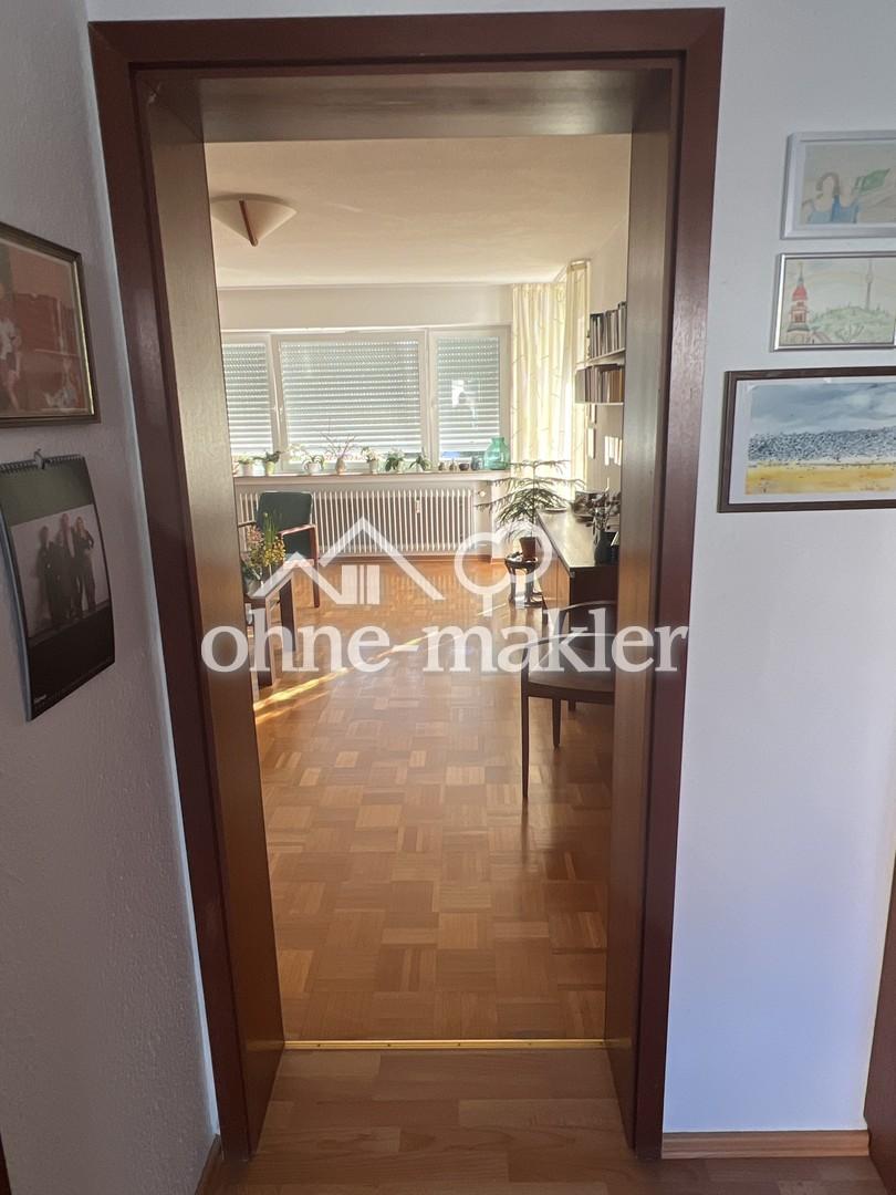 2,5 Zi-Wohnung Hochparterre mit Nord und Süd Balkon in ruhiger Lage, Tiefgarage, geringe Nebenkosten - Photo 1