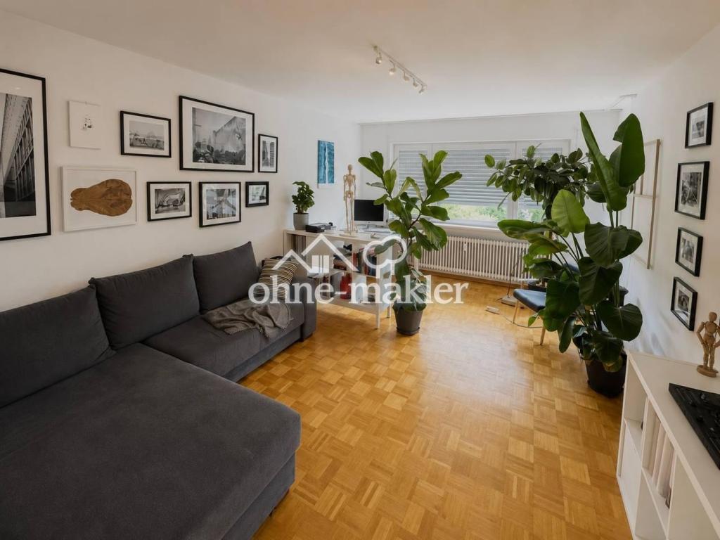 2,5 Zi-Wohnung Hochparterre mit Nord und Süd Balkon in ruhiger Lage, Tiefgarage, geringe Nebenkosten - Foto 1