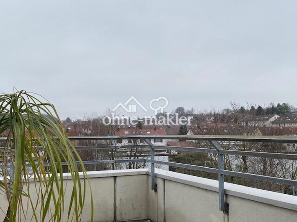 Bietigheim: geräumige, lichtdurchflutete Dachterrassen-Wohnung, EBK, Aufzug - Photo 4