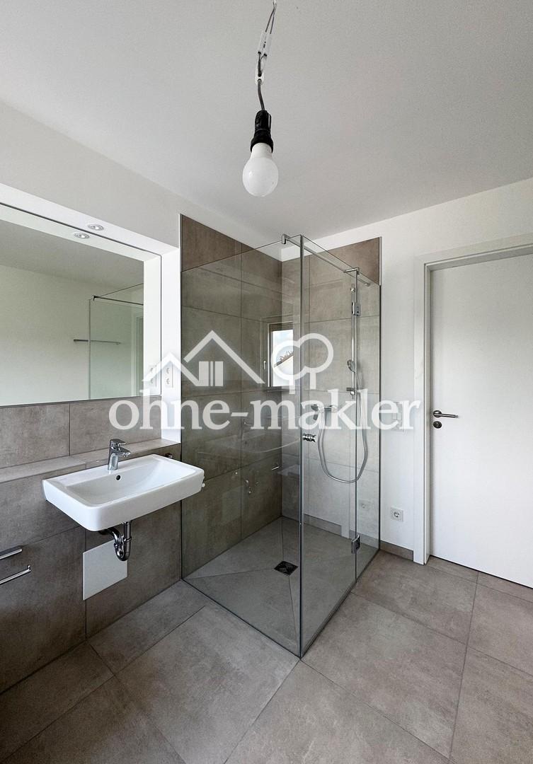 Erstbezug: Moderne 4-Zimmer-Dachgeschosswohnung mit Westbalkon und Klimaanlage in Anzing - WE07 - Photo 4