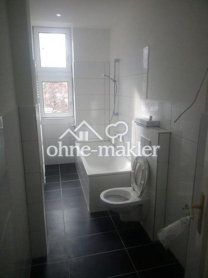 Neu sanierte 3 Zi.-Altbauwohnung mit Südwest-Balkon und Einbauküche - Photo 3
