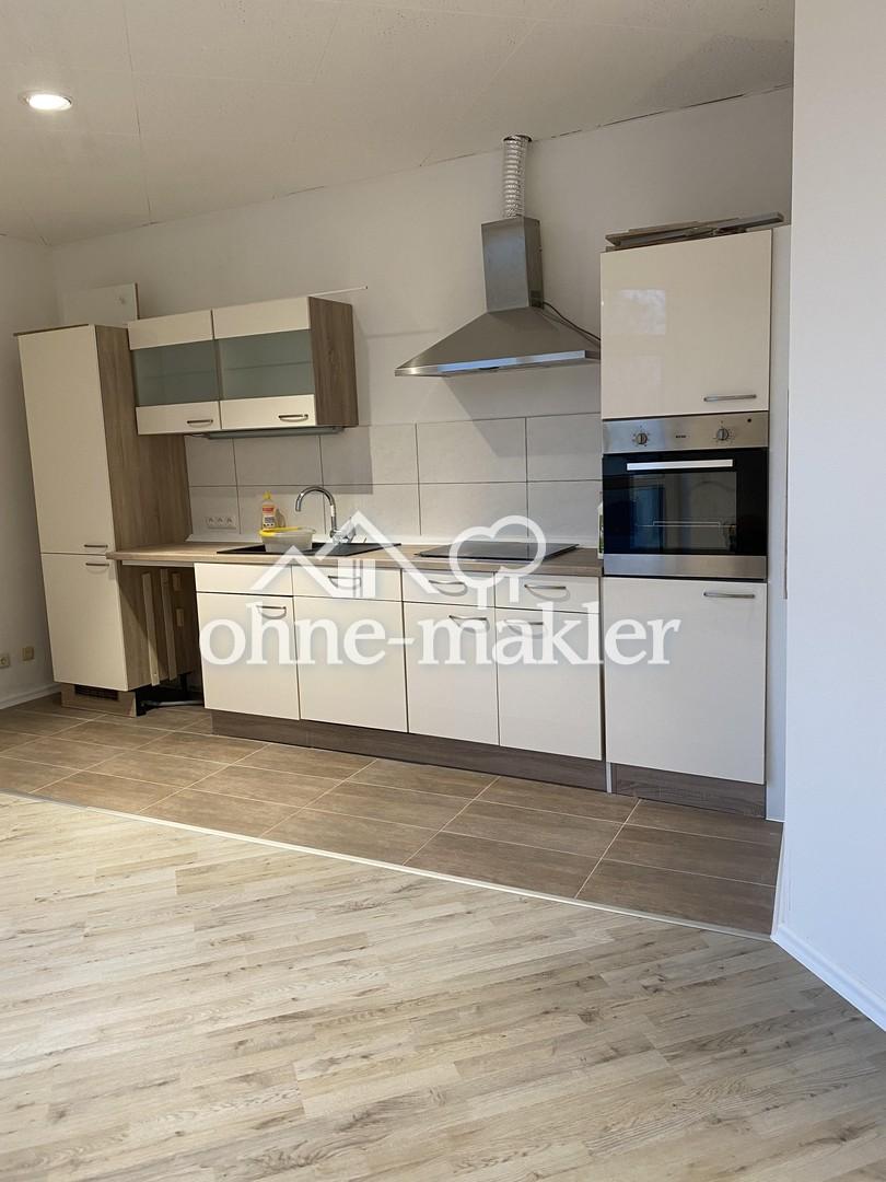 3 Raum Wohnung mit EBK, Wanne, großer Balkon - Photo 1