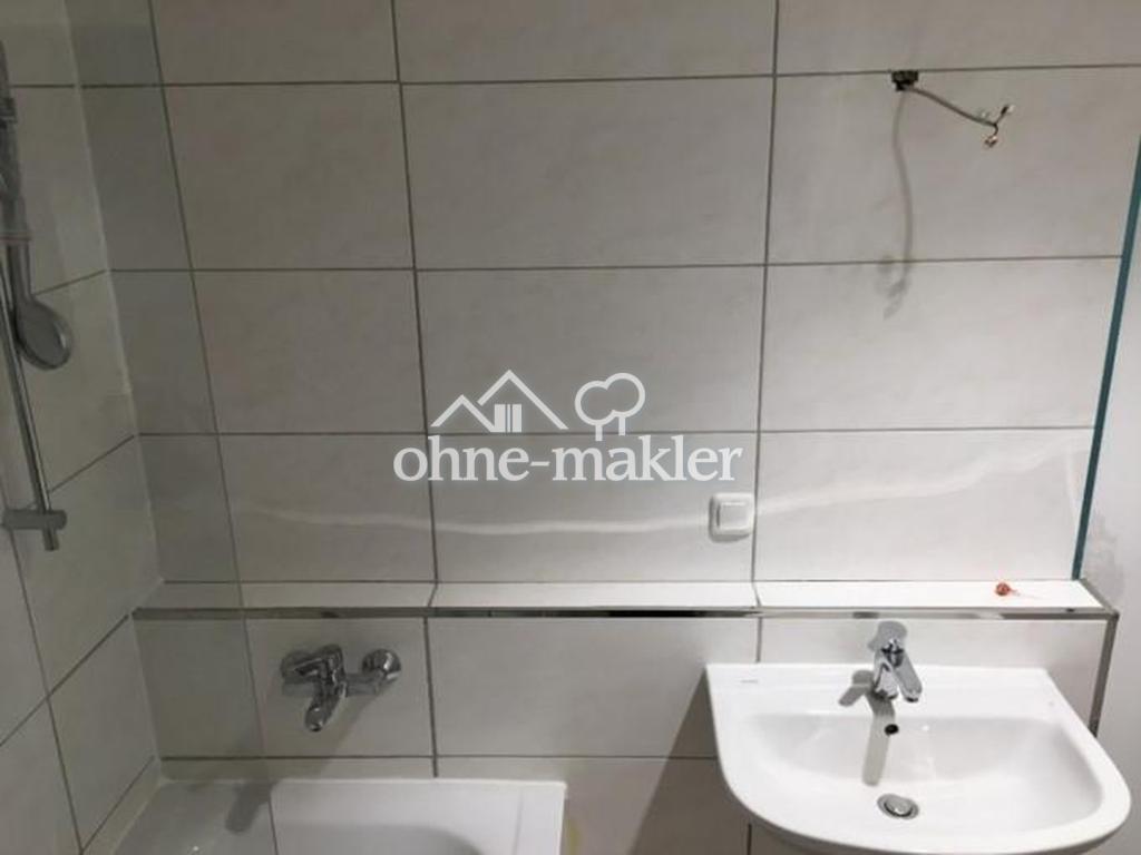 3 Raum Wohnung mit EBK, Wanne, großer Balkon - Photo 2