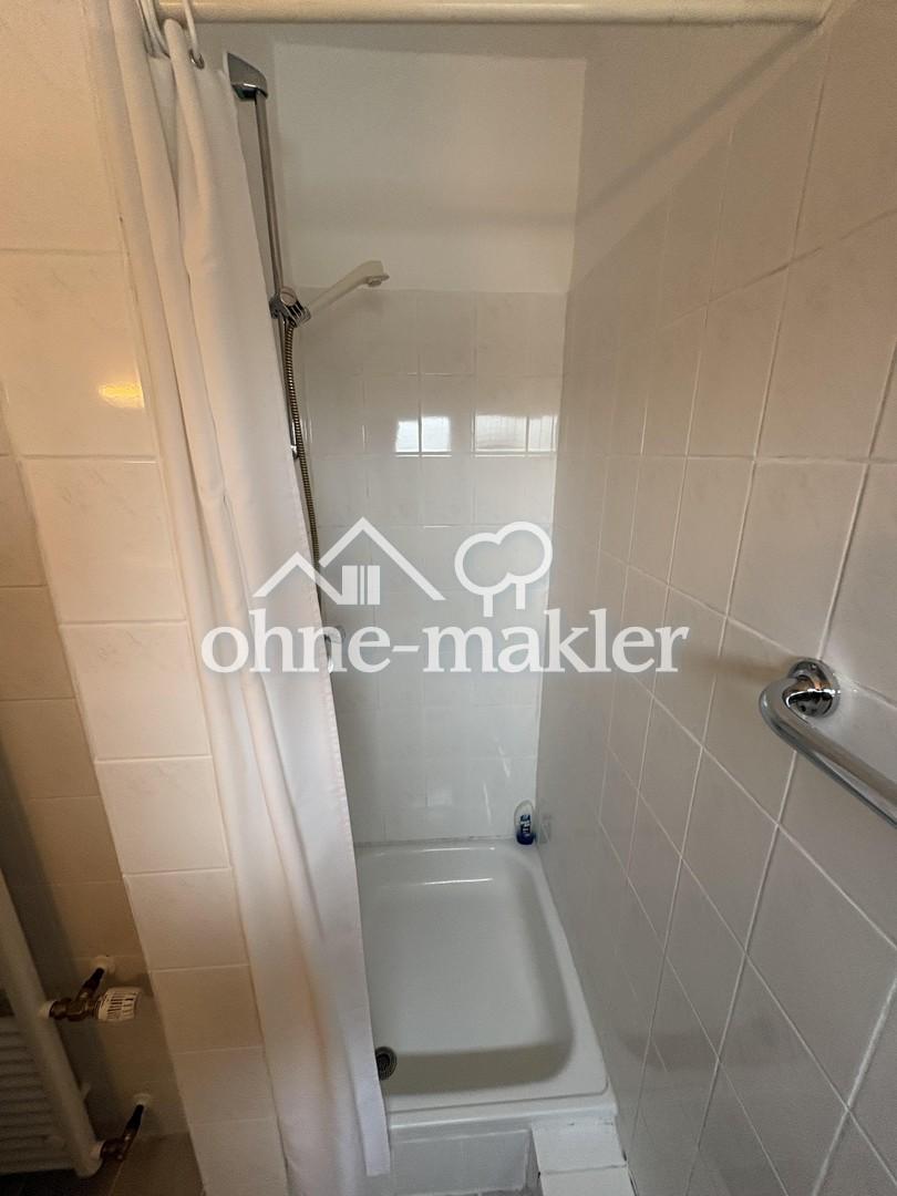 Vollausgestattete Wohnung mit Küche und Balkon - Foto 5