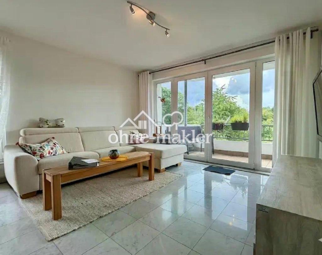 Helle 3-Zimmer-Wohnung mit großem Balkon in Schlebusch, bezugsfrei ab 01.09 - Photo 1