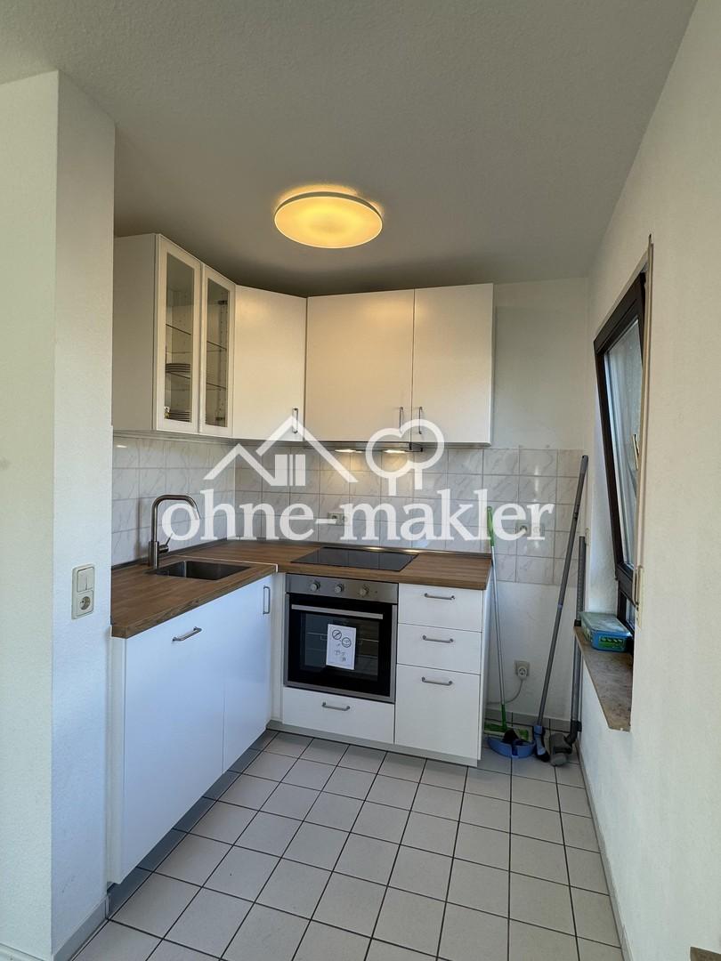 Hochwertig renovierte, teilmöblierte 2,5-Zimmer-Wohnung mit Balkon & TG-Stellplatz in Böblingen - Photo 3