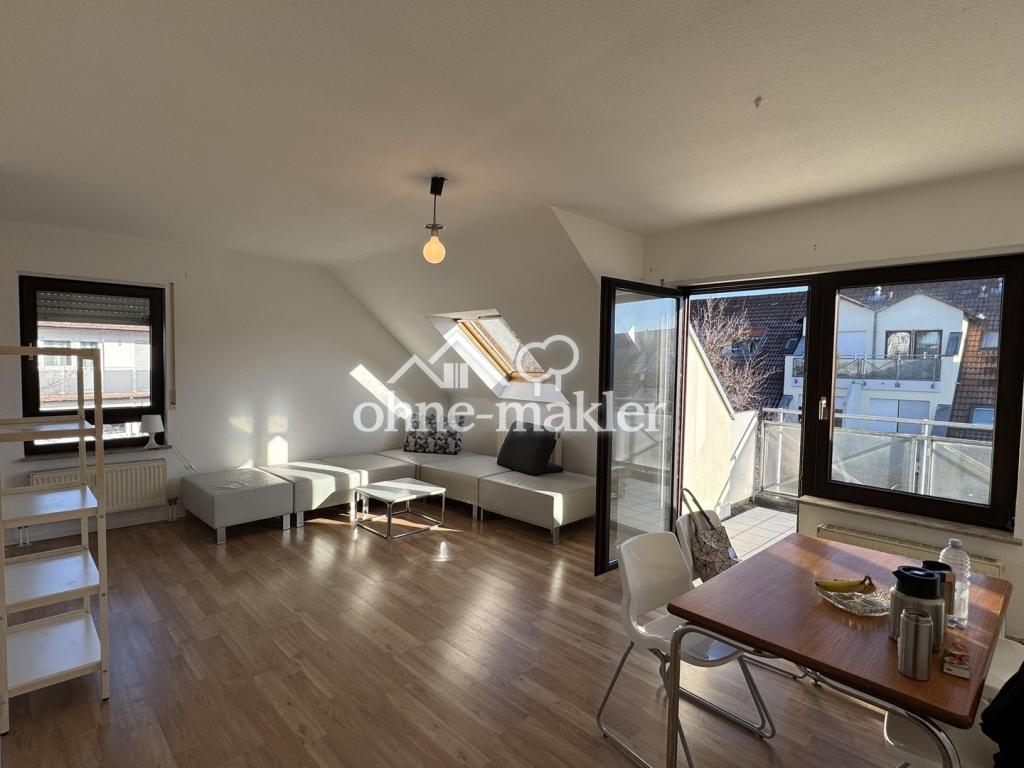 Hochwertig renovierte, teilmöblierte 2,5-Zimmer-Wohnung mit Balkon & TG-Stellplatz in Böblingen - Photo 1