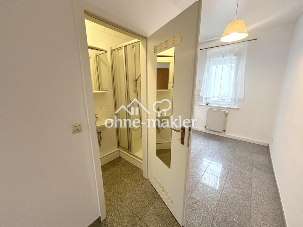 Helle City-Wohnung mit EBK direkt im Zentrum von Kornwestheim - Photo 2