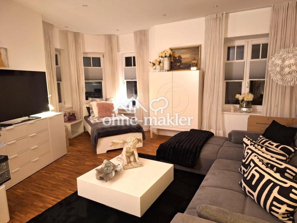 Großzügige 3-Zimmer-Wohnung, hochwertige Ausstattung und Einbauküche, Innenstadt, Südbalkon - Foto 2