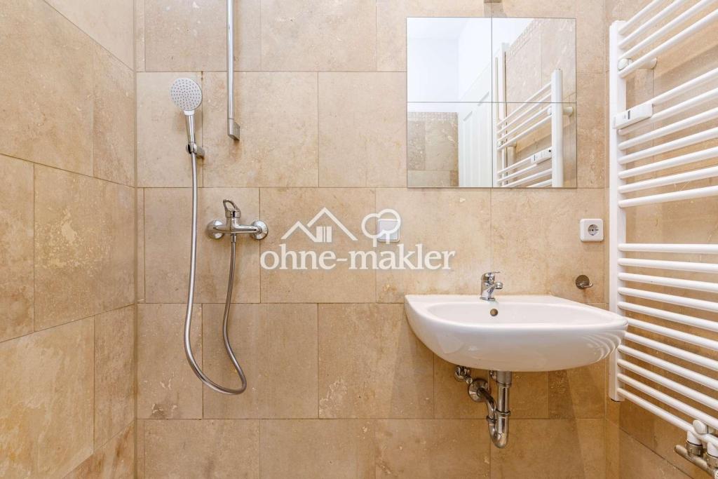 Charmante 2,5-Zimmer Wohnung mit Balkon im ruhigen - Photo 4