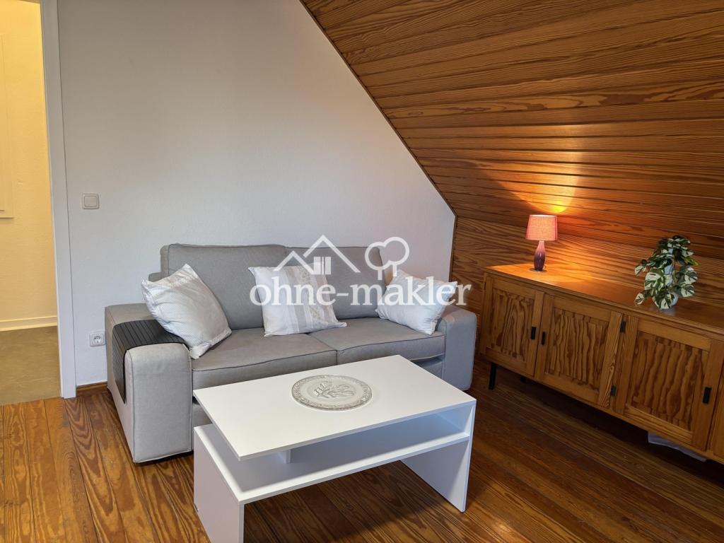 Dachgeschosswohnung löffelfertig 1ZiKüDB mit Einbauküche, voll möbliert - Photo 2