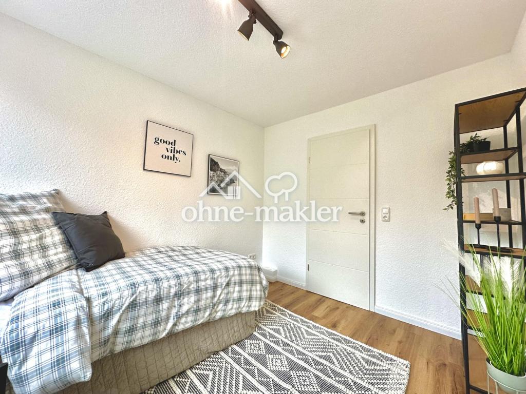 Kernsanierte 3-Zimmer-Wohnung mit Balkon, Einbauküche und Grünblick in Bremen-Woltmershausen - Photo 3