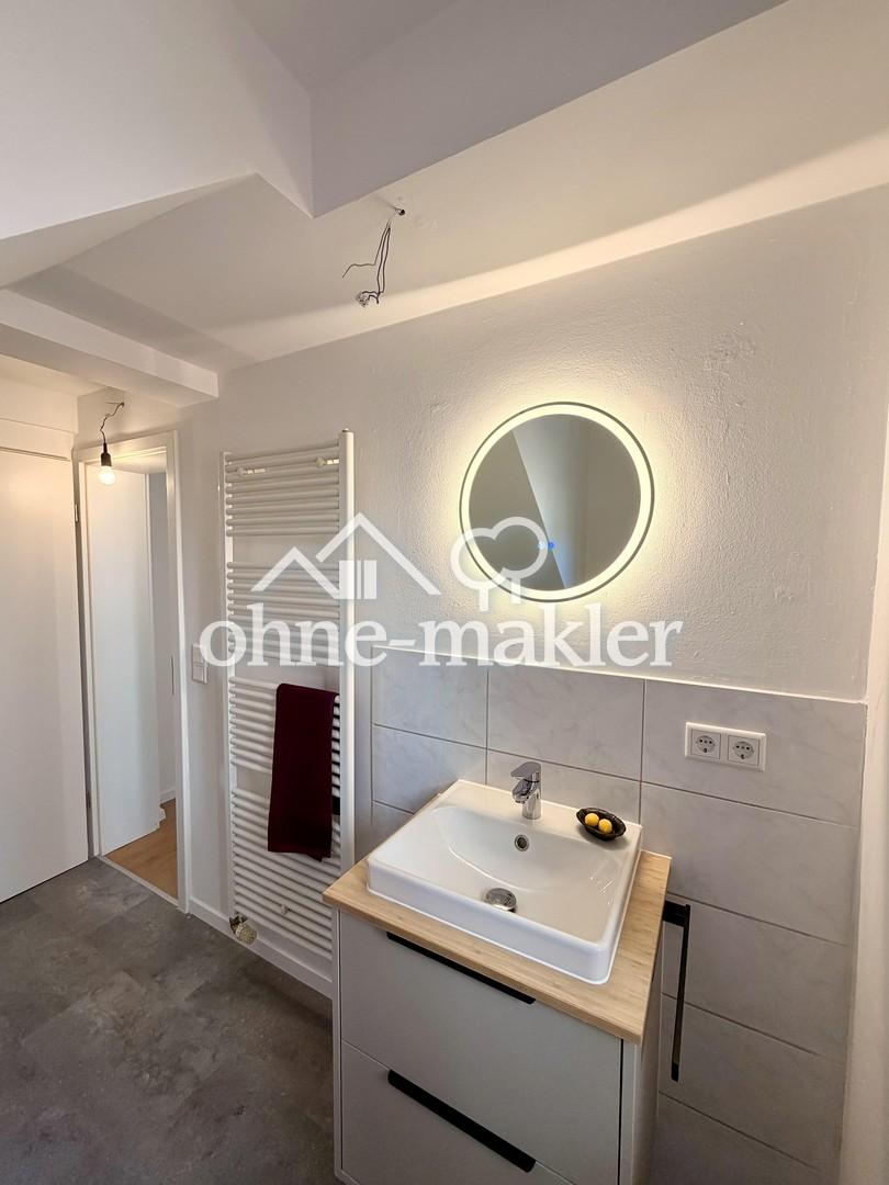 Exklusive 2-Zimmer-Wohnung, Erstbezug nach Sanierung mit Küche und Geräten - Photo 3