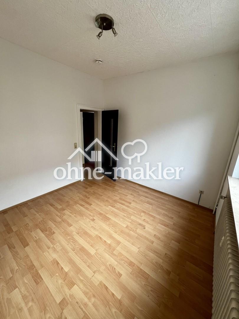 Frisch gestrichene 3-Zimmer-Wohnung mit Balkon am Burbacher Markt – provisionsfrei - Foto 5