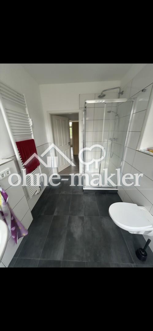 Moderne 4-Zimmer-Wohnung mit Balkon und offener Küche in Schönberg - Photo 4