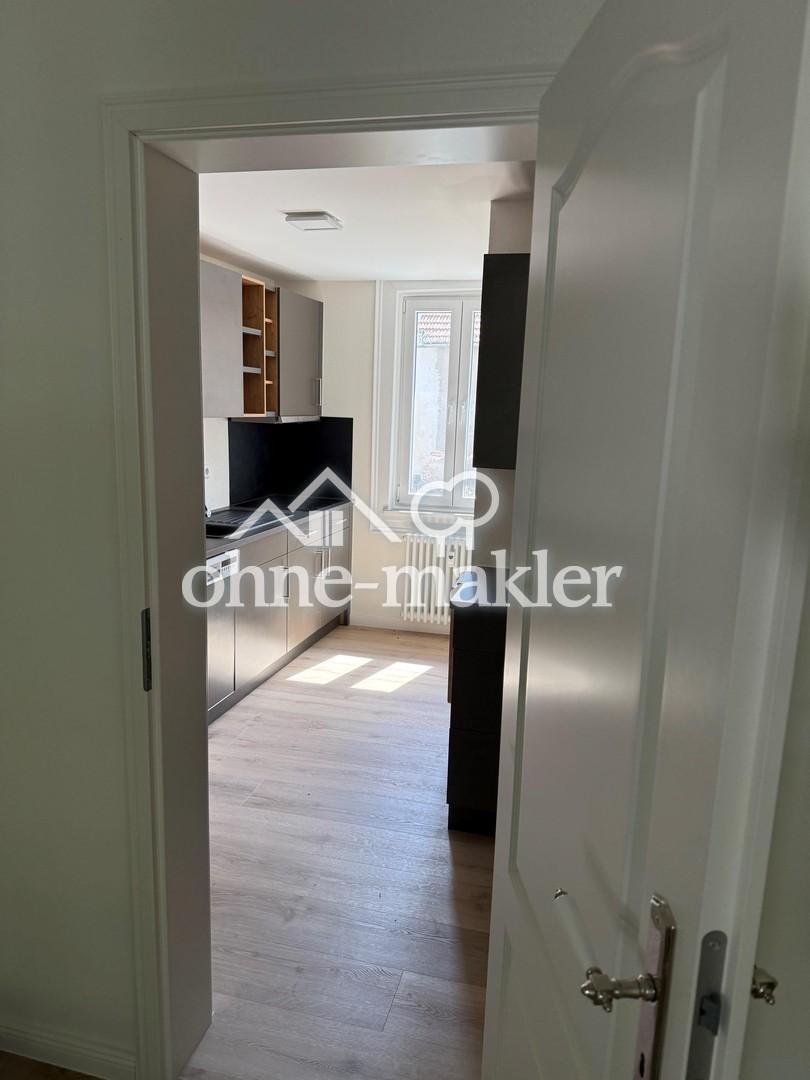 Schöne Single-/Pärchen-Wohnung (2 Zi/Kü/Bad) in zentraler Kurparklage - Photo 1