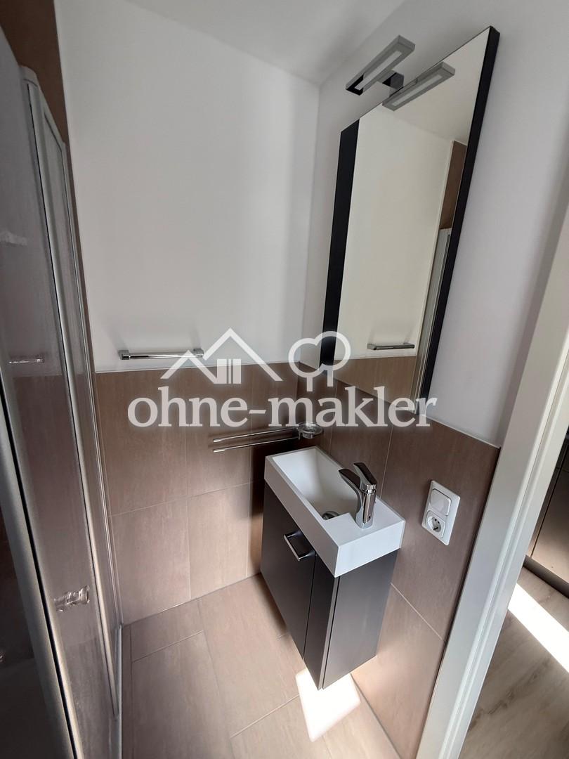 Schöne Single-/Pärchen-Wohnung (2 Zi/Kü/Bad) in zentraler Kurparklage - Photo 3