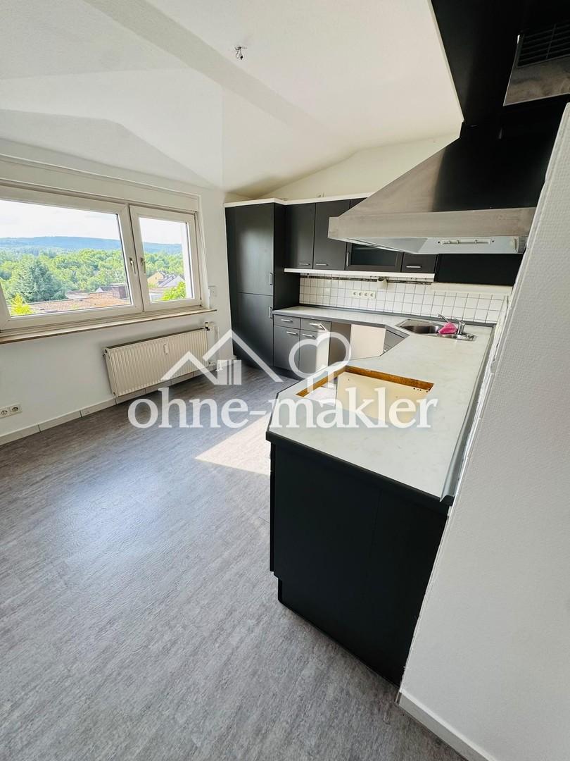 4-Zimmer-Wohnung mit traumhaften Taunusblick und eigenem Garten - Foto 3