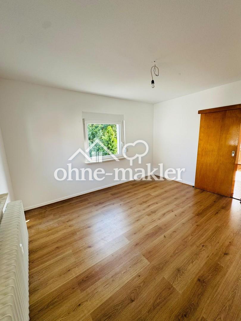 4-Zimmer-Wohnung mit traumhaften Taunusblick und eigenem Garten - Foto 1