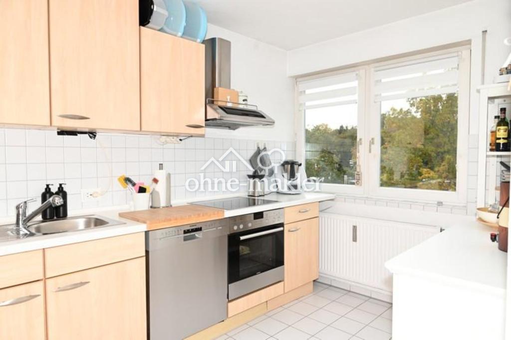 MÖBLIERT - PENTHOUSE - Schönes 2,5 Zimmern Appartment mit Dachterasse in Stuttgart - Photo 3